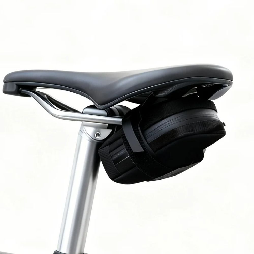 Saddle Bag Under Seat - กระเป๋าอานจักรยานโพลีเอสเตอร์ ดีไซน์ติดตั้งรวดเร็ว ผ้าทนทานต่อการฉีกขาด กระเป๋าเครื่องมือสำหรับปั่นจักรยาน กระเป๋าอเนกประสงค์ใต้เบาะ