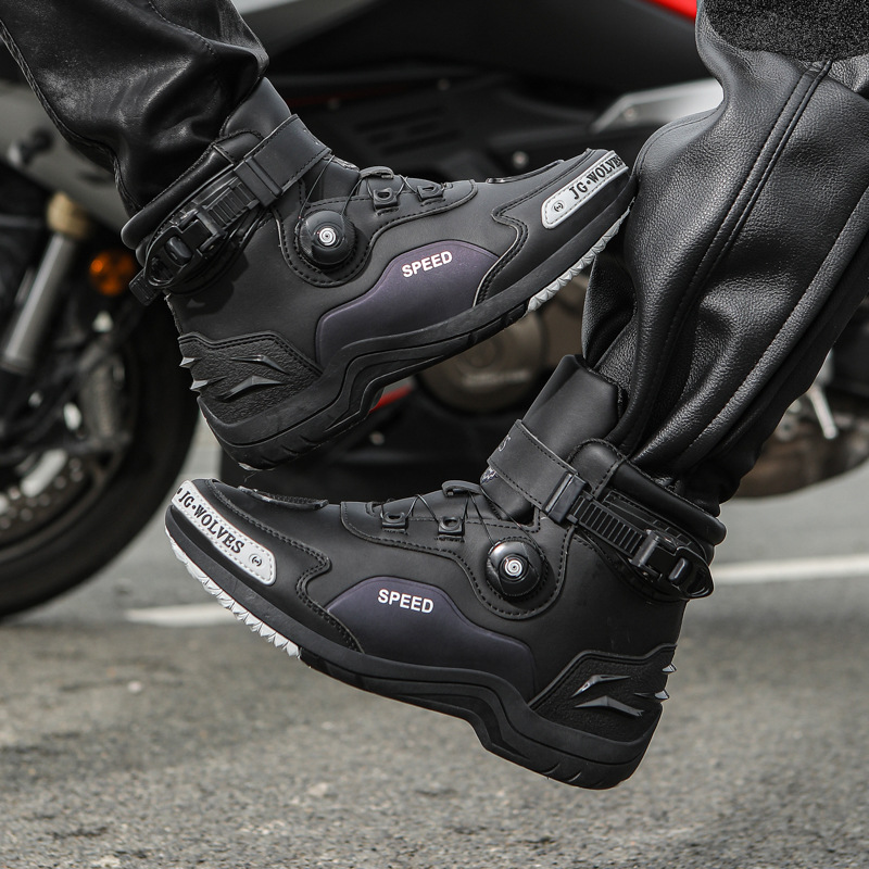 รองเท้าปั่นจักรยานโฟร์ซีซั่นส์ - Cycling Shoes For Commute บทวิจารณ์และราคา