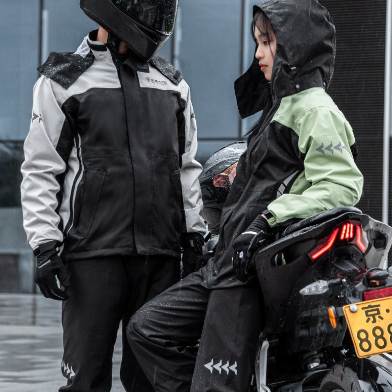 ชุดกันฝนสำหรับมอเตอร์ไซค์ Oxfo - Cycling Commuter Rain Gear บทวิจารณ์และราคา